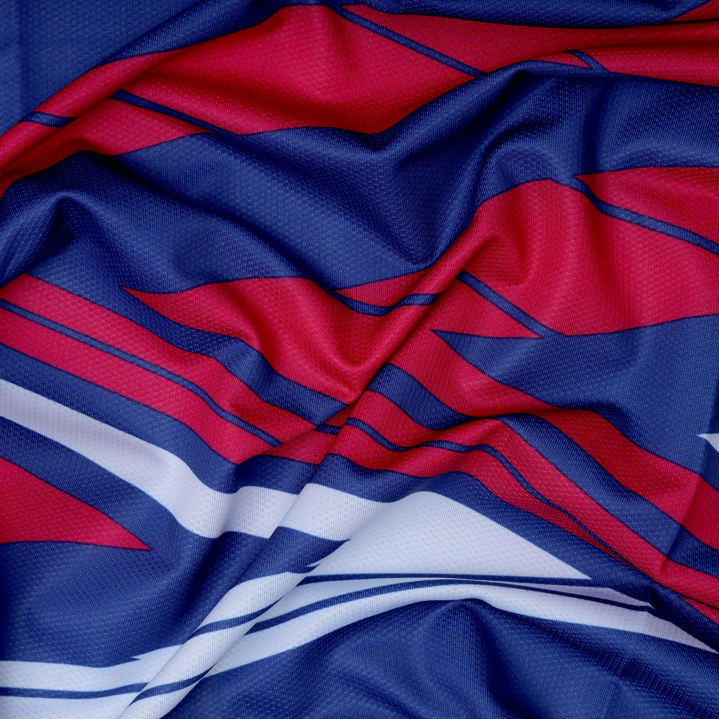 sleeveless badminton t-shirt, Victor tournament shirt, Dynaspan fabric shirt, Perfect Dry technology, rose red sportswear, elastic badminton top, moisture-wicking t-shirt, spandex blend sportswear, high tension fabric, badminton sleeveless tee, quick-dry performance shirt, comfortable sportswear, professional badminton apparel, stretchable sports top, tournament clothing, breathable sports tee